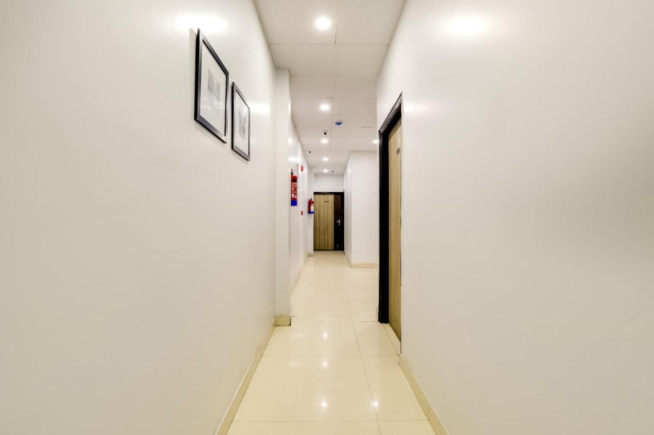 首都o 71756银箭酒店 德里 外观 照片